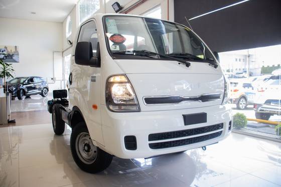 KIA BONGO 2.5 TD DIESEL STD CS 4x4 MANUAL